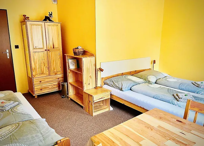 P&P Jicin Apartments - Soukrome 2-3 Luzkove Pokoje S Vlastni Kuchyni A Koupelnou